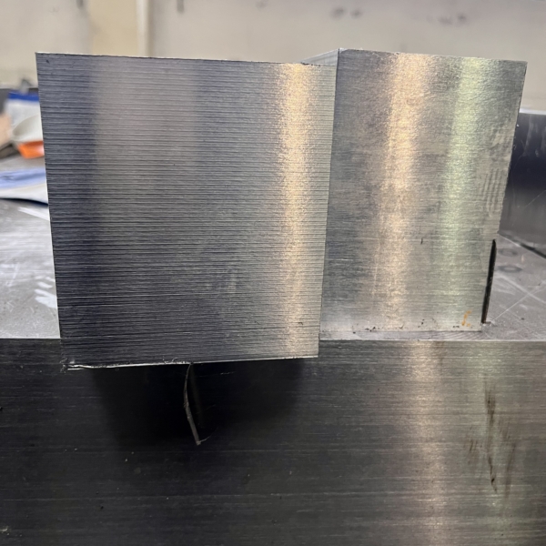 1.4429 Stahlreststücke ab Lager kaufen.