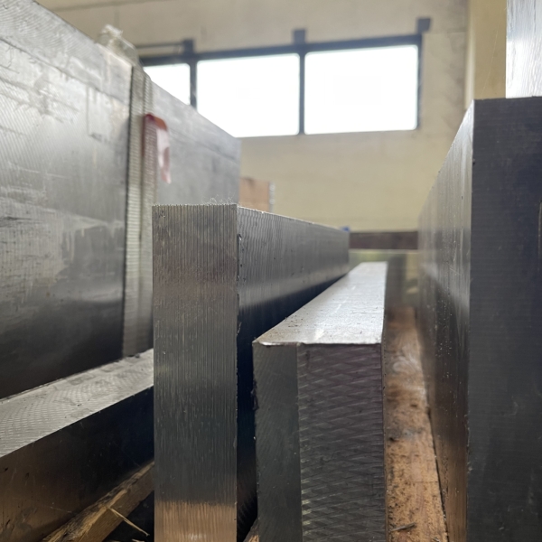 1.4539 Stahlreststücke ab Lager bestellen 